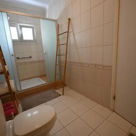 50 Meters To The 3 Bedroom Lägenhet