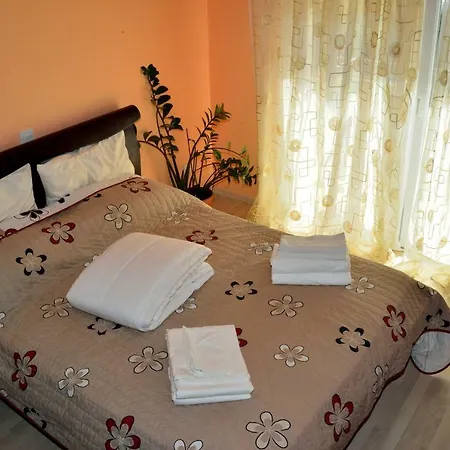 Apartman 50 Meters To The 3 Bedroom Limassol