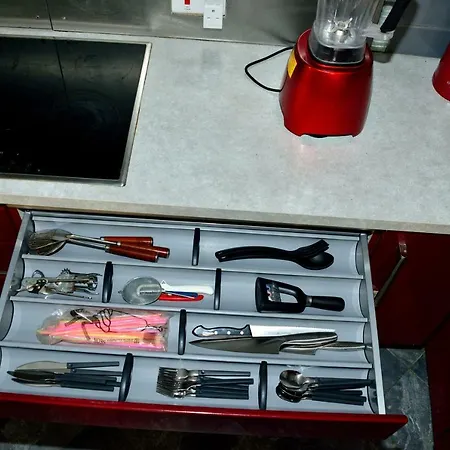 50 Meters To The 3 Bedroom *