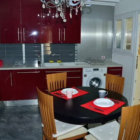 50 Meters To The 3 Bedroom *