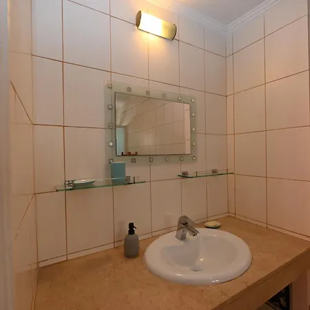 50 Meters To The 3 Bedroom Appartamento *