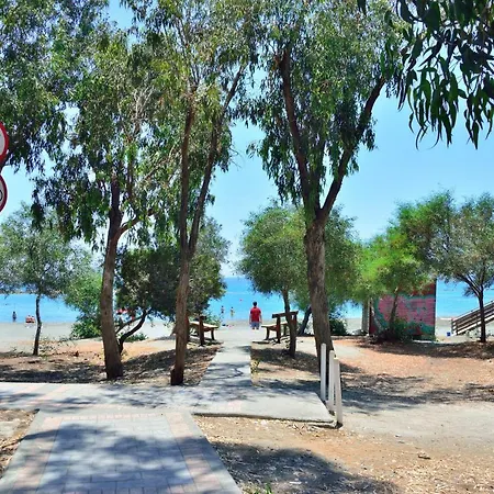 50 Meters To The 3 Bedroom *
