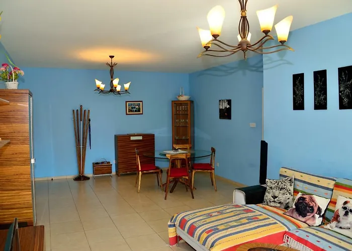 50 Meters To The 3 Bedroom Daire Limasol