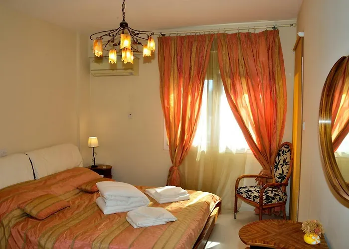 50 Meters To The 3 Bedroom Daire Limasol