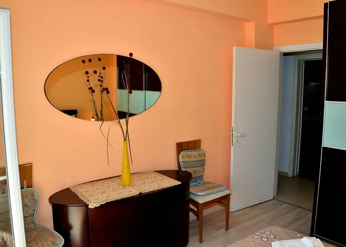 50 Meters To The 3 Bedroom リマソール