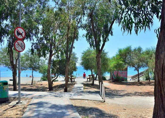 50 Meters To The 3 Bedroom *